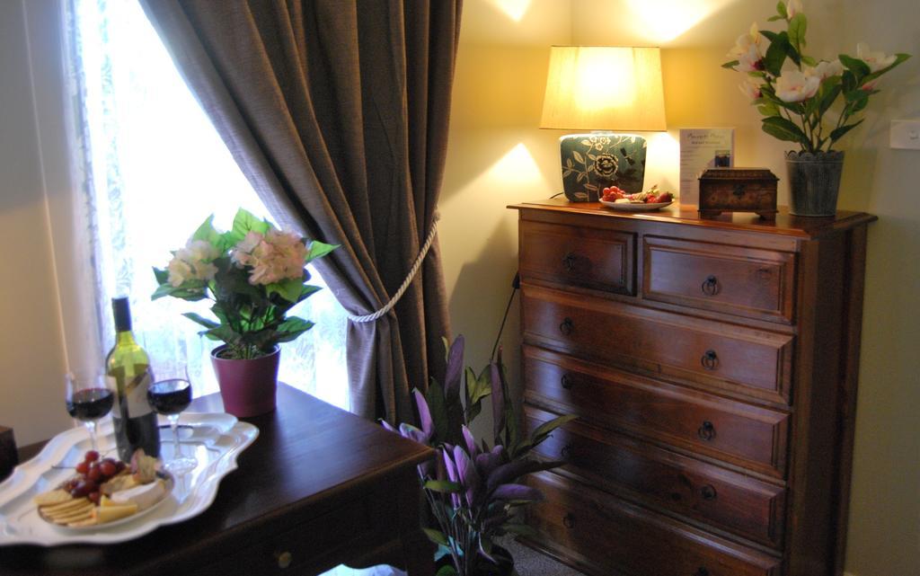 Cutmore Cottages - Meurants Manor Stanhope Gardens Δωμάτιο φωτογραφία