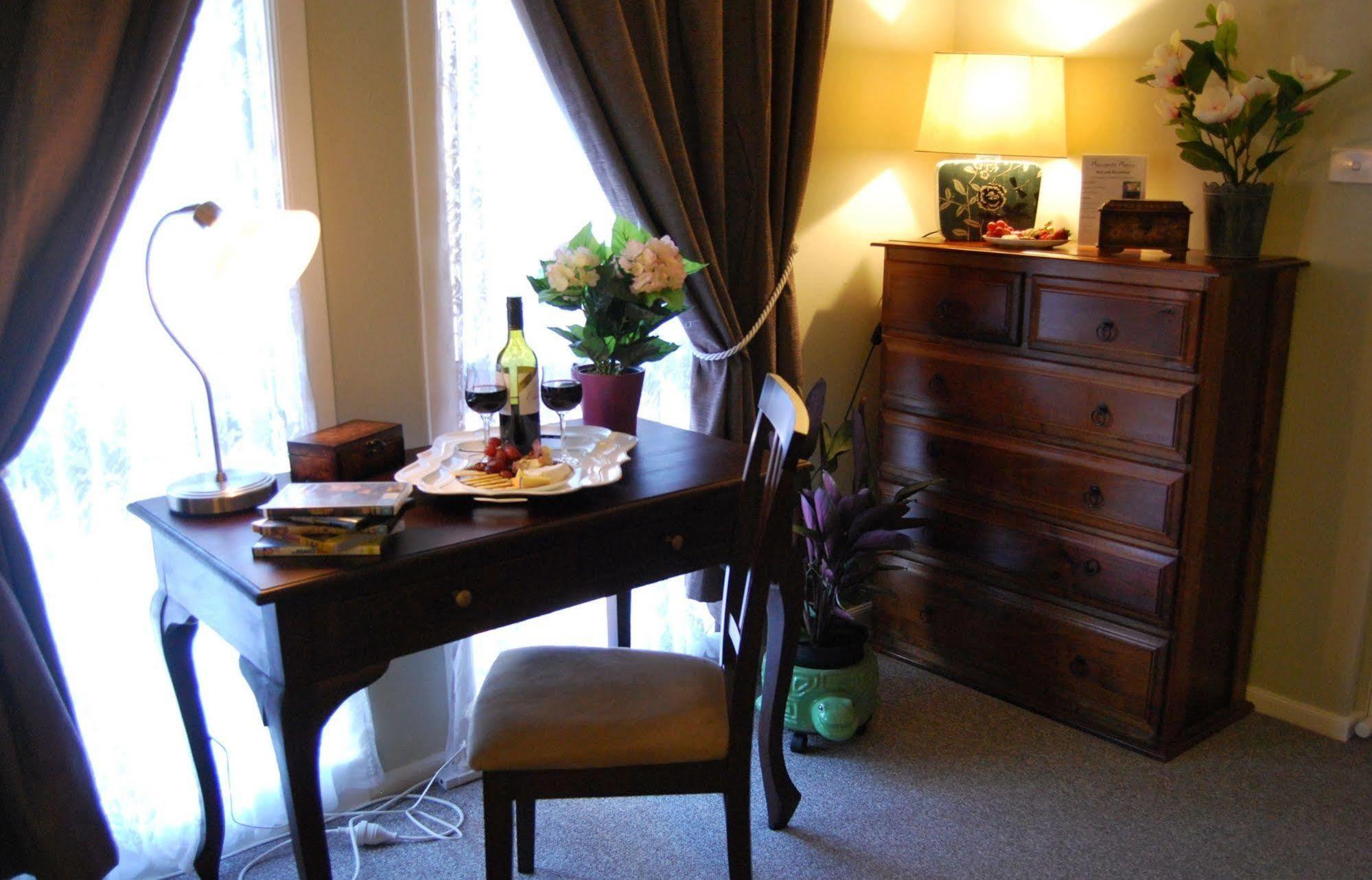 Cutmore Cottages - Meurants Manor Stanhope Gardens Εξωτερικό φωτογραφία
