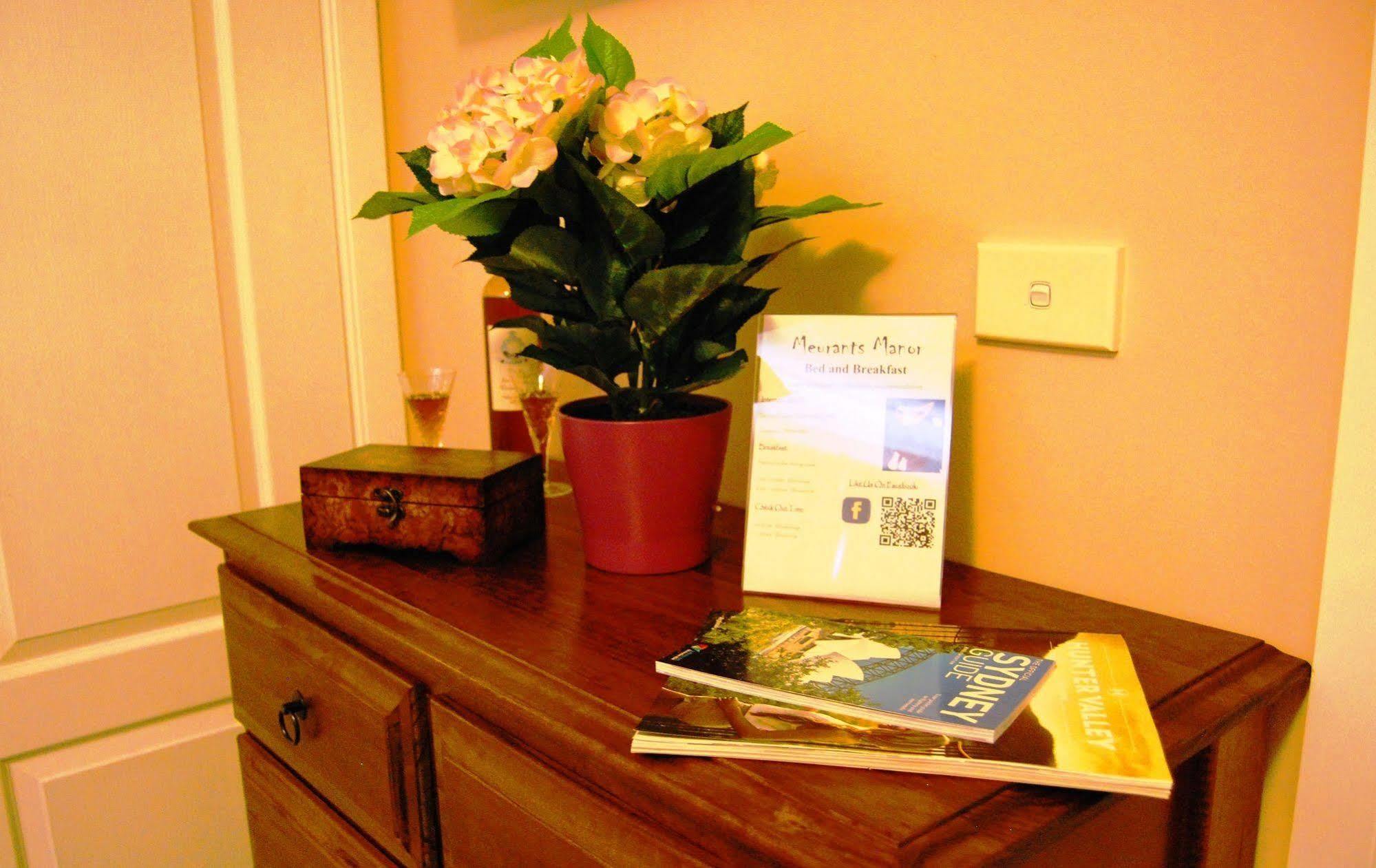 Cutmore Cottages - Meurants Manor Stanhope Gardens Εξωτερικό φωτογραφία