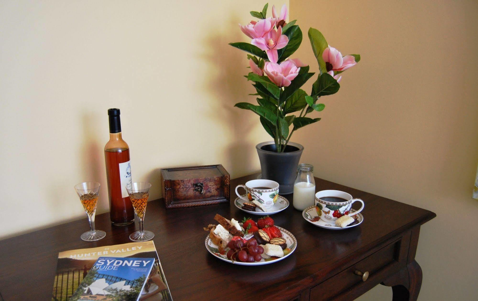 Cutmore Cottages - Meurants Manor Stanhope Gardens Εξωτερικό φωτογραφία