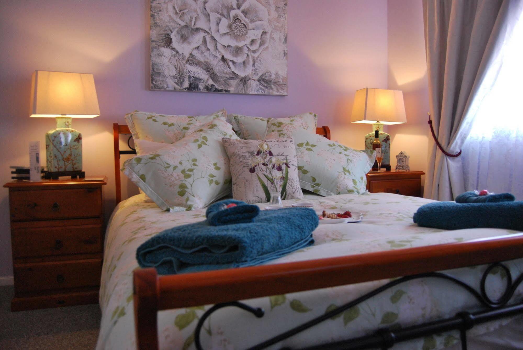 Cutmore Cottages - Meurants Manor Stanhope Gardens Εξωτερικό φωτογραφία